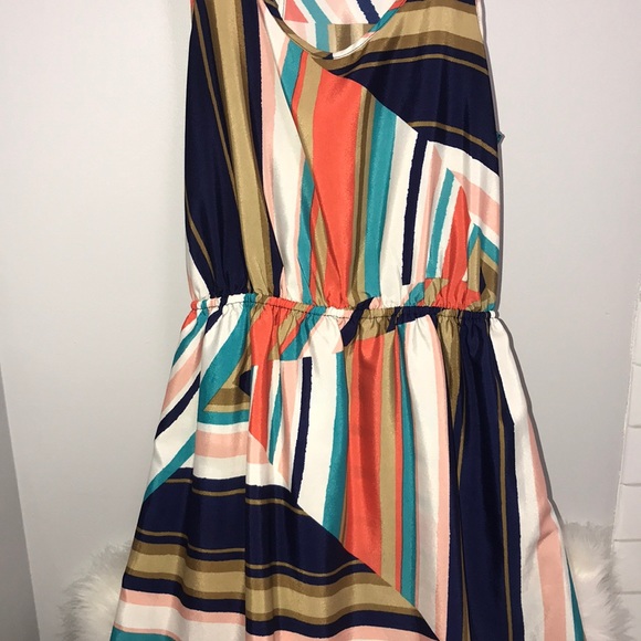 High low geometrical dress - Picture 3 of 8